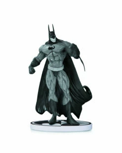 DC COMICS BATMAN BLACK & WHITE STATUE BY BISLEY 2ND ED